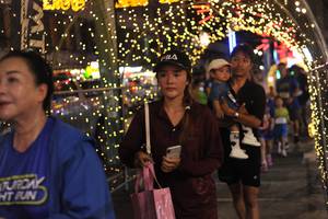 BIB: 
                            <button type="button" onclick="openModal(26274638)" class="btn btn-primary btn-sm float-right btn-popup" data-toggle="modal" data-target=".modal-high-quality">
                        <i class="fas fa-shopping-cart"></i> Add to Cart
                    </button>
                                            <button type="button" onclick="isThisMe(26274638, true)" class="btn btn-success btn-sm float-right btn-popup btn-isme hidden" data-toggle="tooltip" data-placement="bottom" title="นี่คือรูปของคุณใช่ไหม คลิกที่นี่เพื่อเอาเข้าอัลบั้ม">
                        <i class="fas fa-plus"></i> Add to album
                    </button>
                    <button type="button" onclick="isThisMe(26274638, false)" class="btn btn-warning btn-sm float-right btn-popup btn-isnotme hidden">
                        <i class="fas fa-ban"></i> Remove from album
                    </button>